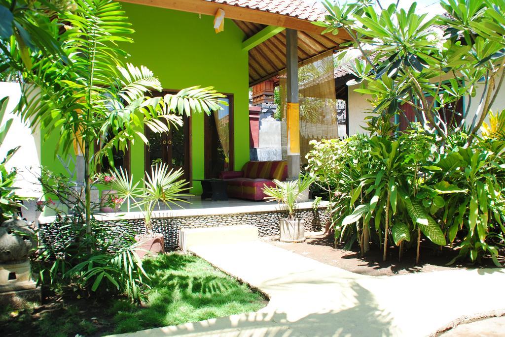Kubu Sari Guest House Pemuteran Quarto foto